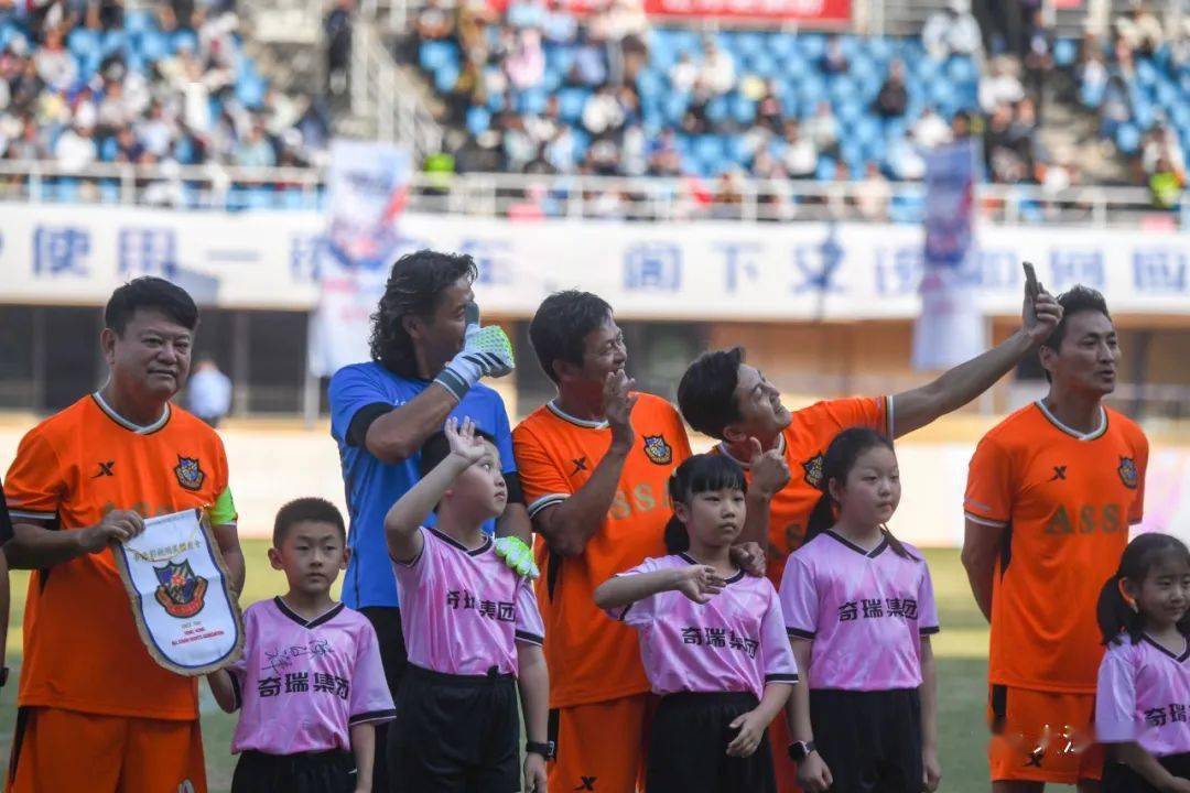 博洛尼亚VS罗马直播意甲：克雷莫纳vs博洛尼亚+国际米兰vs罗马